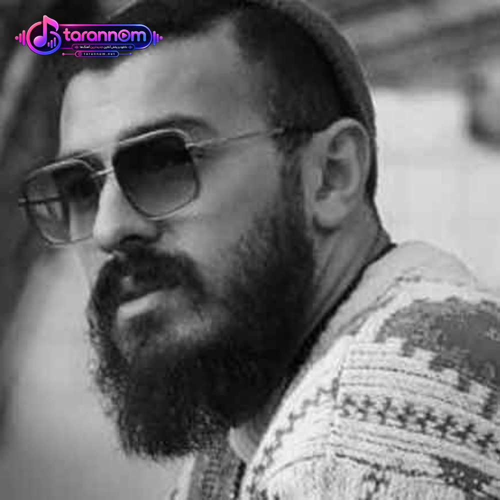 نقش گل روی قالی های کرمانی